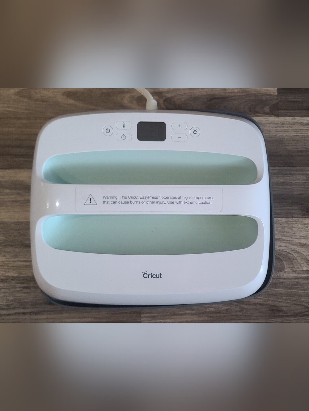 Cricut EasyPress 2- White/Light Green